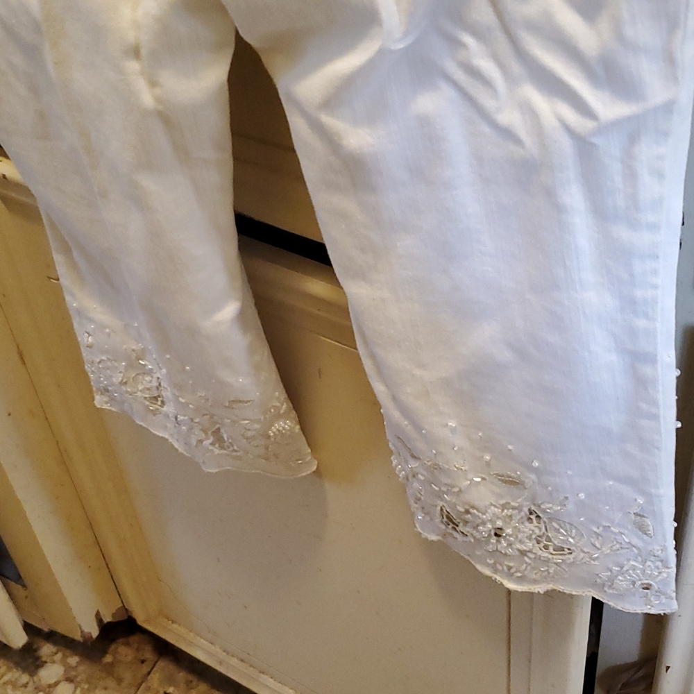 White jeans - Picture 6 of 6